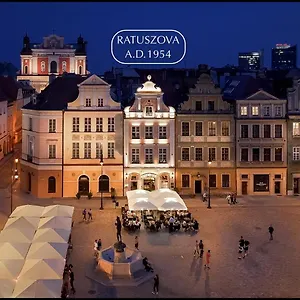 Ratuszova Stary Rynek Old Market Square Premium & Restaurant Ad 1954 Appartement Poznań